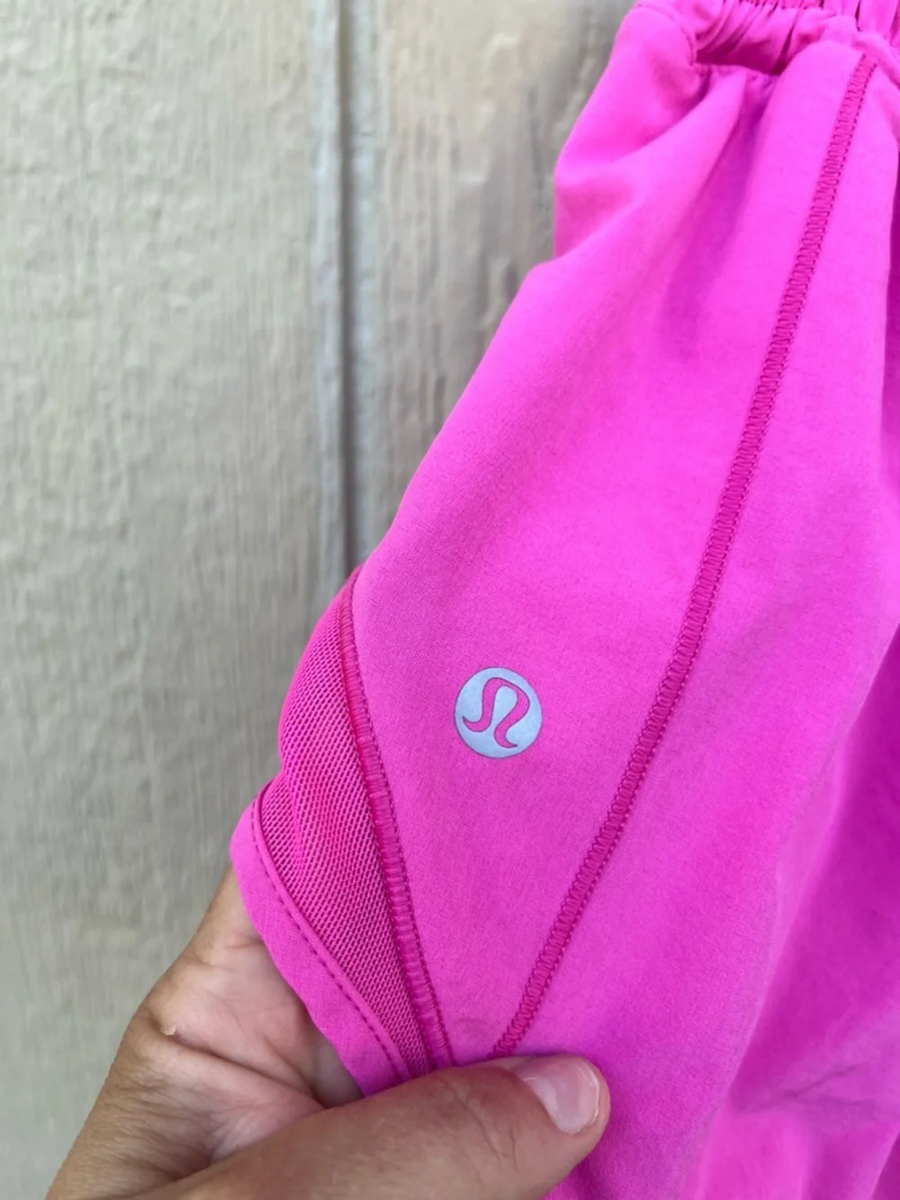 Lululemon Hotty Hot Low Rise Lined Shorts 2.5
